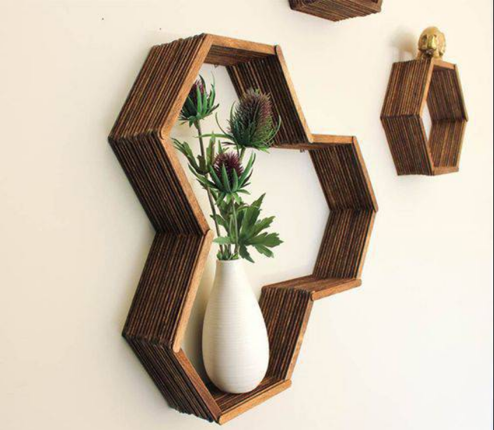 hiasan dinding dari kayu bekas