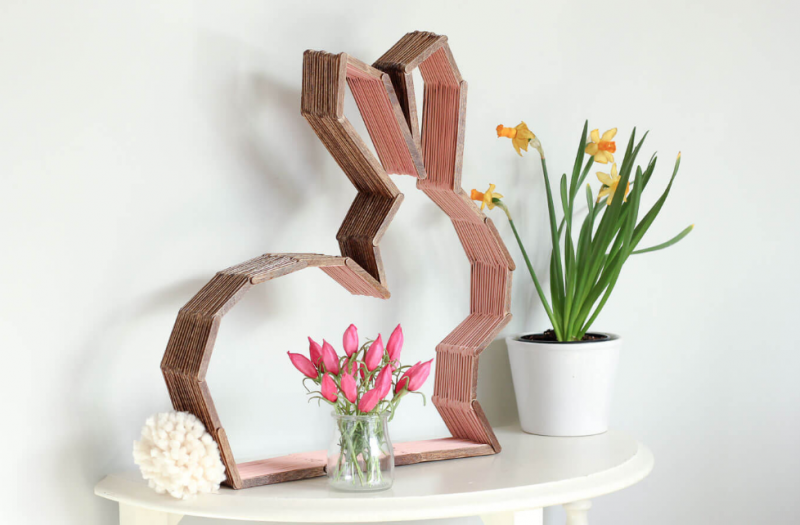 hiasan patung dari kayu bekas